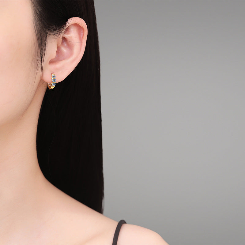 Geometric Moissanite Huggie Hoop Earrings detail
