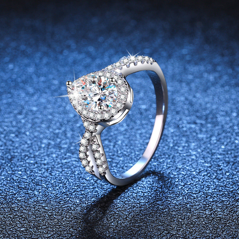 1ct teardrop moissanite halo ring detail